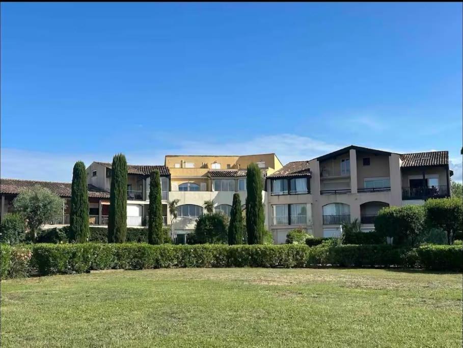 Proche St Tropez Refait A Neuf Bord De Plage Et Piscine Cogolin Exterior photo